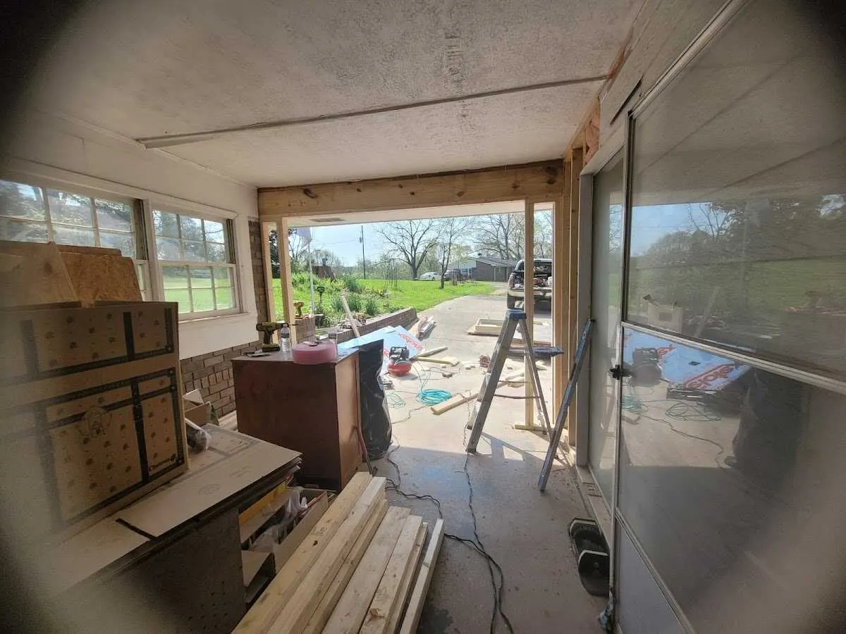 Air movers and dehumidifier for Drying & Dehumidification in Fairfield Plantation